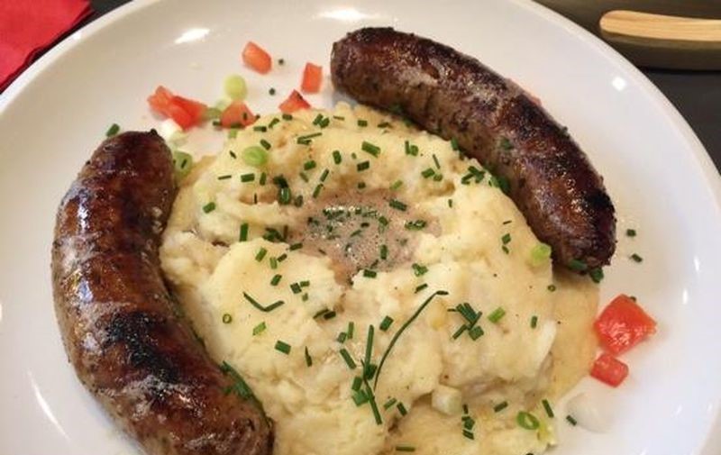 بَنگِرز اند مَش (Bangers and Mash)