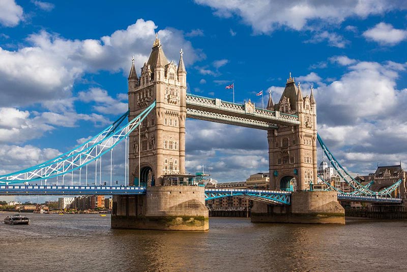 تاور بریج (Tower Bridge)