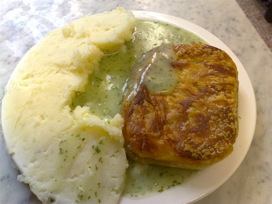 پای و پوره (Pie and Mash)