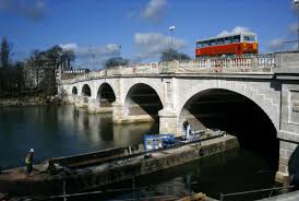 پل کینگستون (Kingston Bridge)