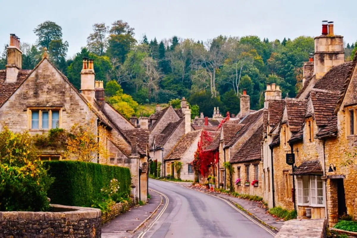 کاسل کومب (Castle Combe)